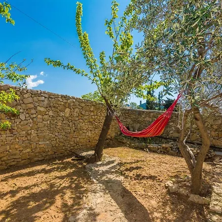 Fabulous Apartment, Charming Garden, Close To The Beach Apartment Zadar